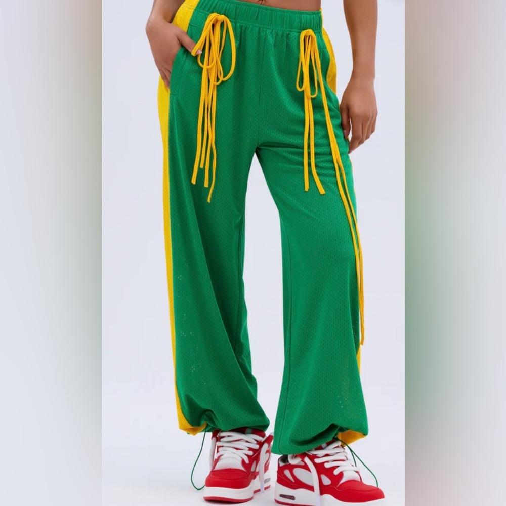 AKIRA Green Athletic-Style Pants with Yellow Stripe SMALL